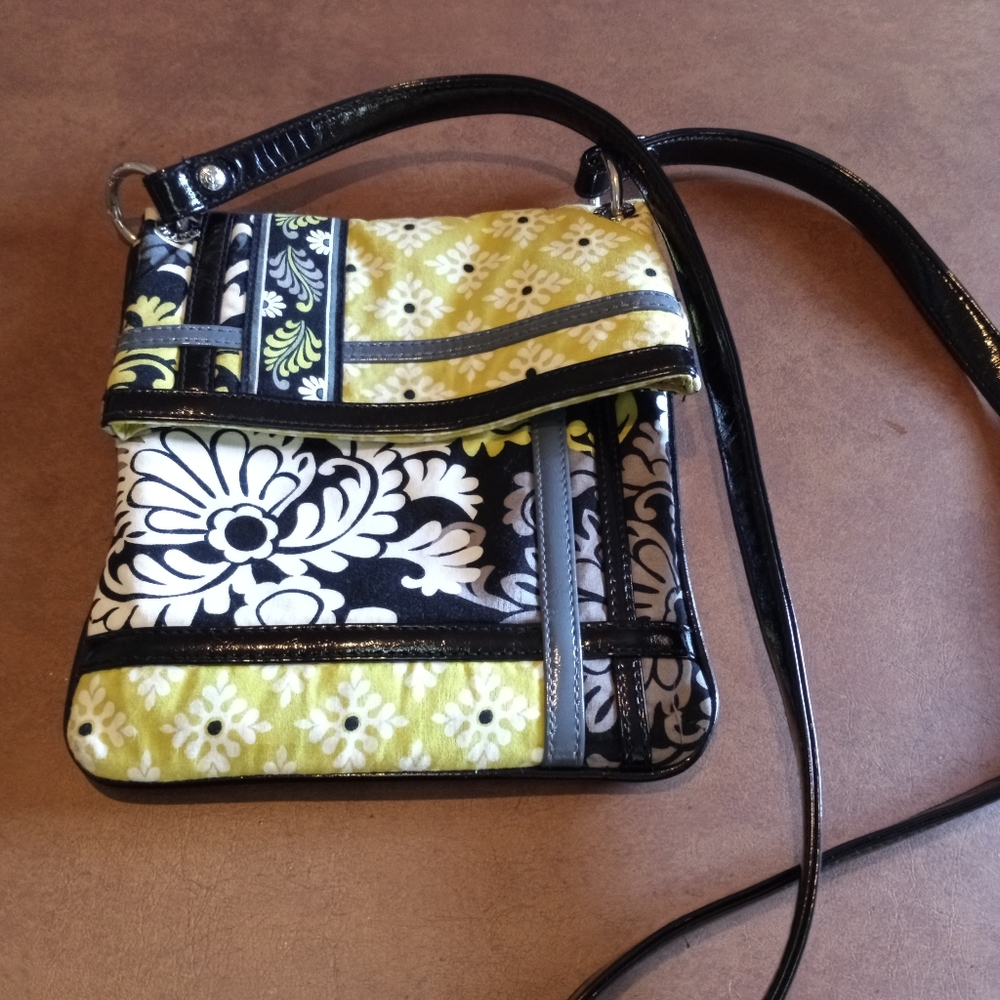 Vera Bradley 8" x 10" Crossbody Yellow Black
